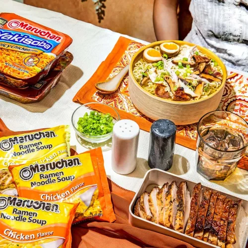 Vista 2 de Maruchan Variedad de fideos ramen, 7 sabores, porciones individuales de 3