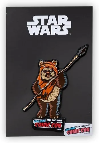 Vista 2 de Star Wars Ewok Wicket Exclusive Collectible Character Pin Measures 2.5 Inches