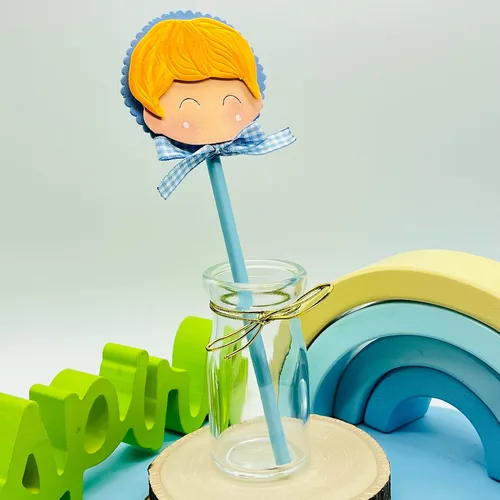 Vista 5 de Adorno hecho a mano para lápiz, adorno para bolígrafo, para niños y amantes de la escritura, aplique en goma eva. adorable adorno de niño