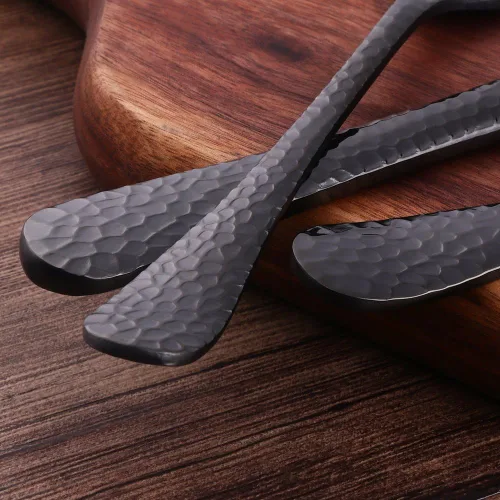 Vista 4 de Juego de 5 piezas de cubiertos de acero inoxidable negro para 1, juego de cubiertos incluye cuchillo de cena, tenedor de mesa, cuchara de mesa