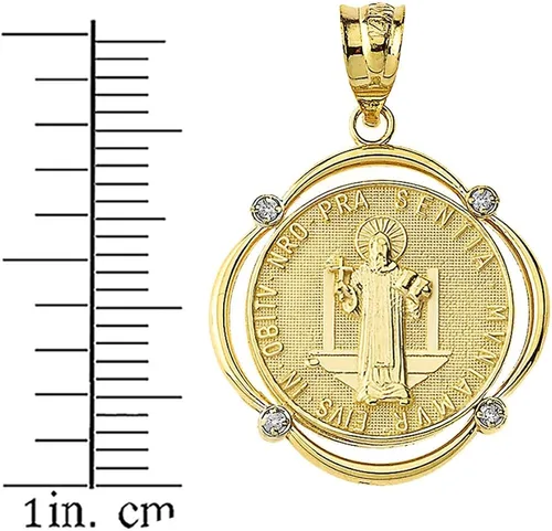 Vista 2 de Collar con colgante de diamantes de Medalla de San Benito de San Benito de oro de 10 quilates