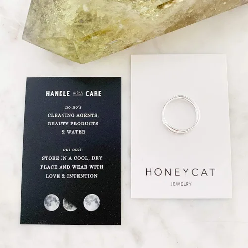 Vista 4 de Honeycat Anillo Crossover X en oro, oro rosa o plata Joyería minimalista y delicada