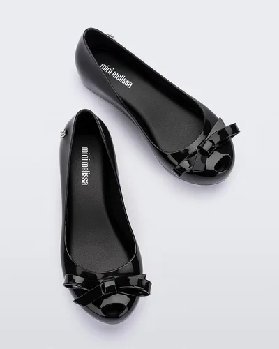 Vista 3 de Melissa Mini colección Ultragirl para niños: zapatos planos cómodos, lindos y flexibles con puntera abierta para niñas