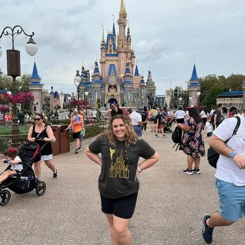 Vista 4 de Camisa mágica para mujer, camiseta mágica del Reino Mágico para vacaciones, camiseta de vacaciones en Castle Believe in The Magic Summer Trip Tops