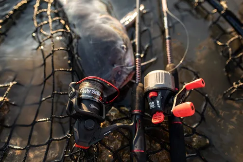 Vista 16 de Ugly Stik Carretes de pesca Ugly Tuff Spincast