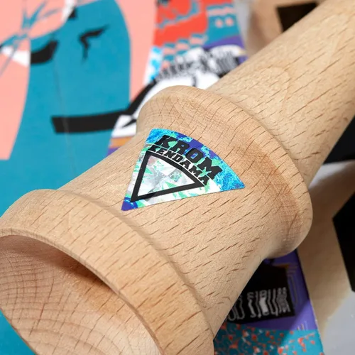 Vista 6 de Kendama Toy NOIA 4 - Original - Madera de alta calidad - Extra fuerte - para principiantes y profesionales - Paquete de regalo: cuerda extra +