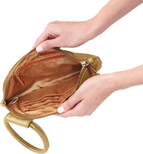 Vista 3 de HOBO Sable - Bolsa de muñeca para mujer, construcción de cuero con correa circular para la muñeca, práctica y compacta