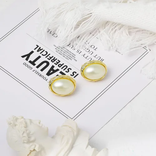 Vista 5 de Aretes de perlas chapados en oro de 18 quilates para mujer, aretes de perlas blancas de moda, accesorios de joyería, regalos para ella