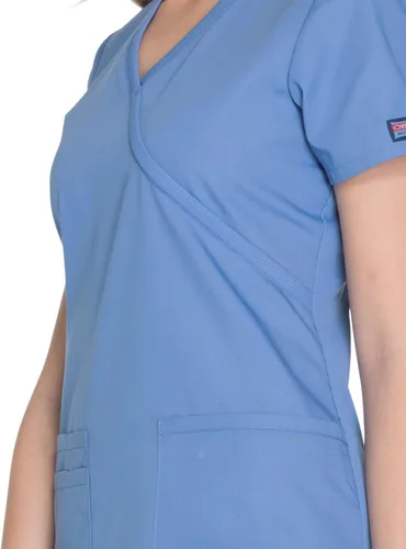 Vista 3 de Cherokee Women's Workwear Originals Mock Wrap Scrubs Shirt
