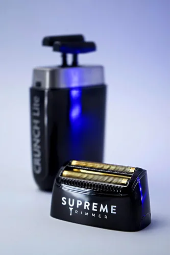 Vista 8 de Supreme Trimmer Crunch Lite STF600 Afeitadora profesional de doble lámina para hombres Inalámbrica y con cable, tiempo de ejecución de 60