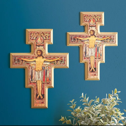 Vista 2 de Gerffert Assisi Collection - Crucifijo de madera con colgador San Damiano, 10 pulgadas
