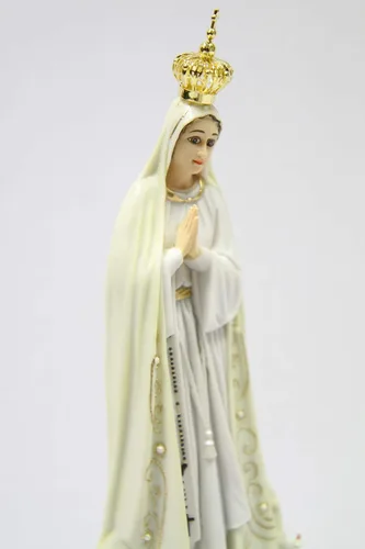 Vista 6 de Vittoria Collection Figura de escultura italiana de 11 1/2 pulgadas de alto de Nuestra Señora de Fátima con corona de metal, hecha en Italia