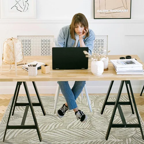 Vista 2 de Tapete para silla de oficina para suelo de madera dura, 48"x36" tapete protector de escritorio de computadora de fácil deslizamiento para silla Hoja