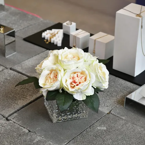 Vista 5 de Centros de Mesa de Flores de Peonía de Seda Artificial Arreglo Floral Falso en Florero de Vidrio para Decoración de Mesa de Boda en Casa (Champán)