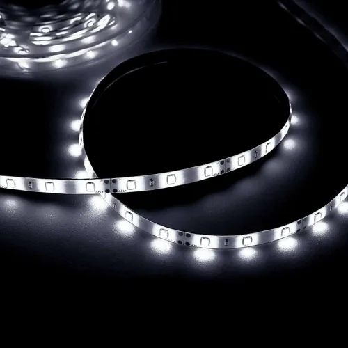 Vista 6 de Efavormart - Tira de luces LED de 16.4 pies, impermeable, color blanco frío, ultra brillante, 300 LED de alta densidad, 5050, cinta SMD para debajo