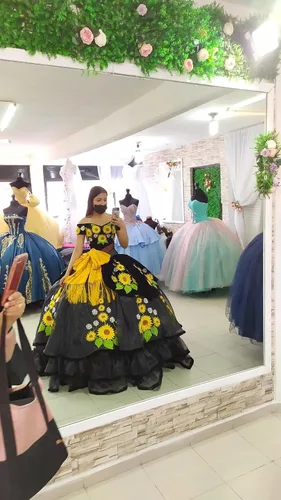 Vista 3 de Vestido de bola de terciopelo negro Vestidos formales de noche de baile amarillo girasol bordado corsé superior fuera del hombro lazo de organza