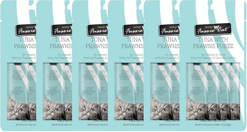 Vista 25 de Fussie Cat Golosinas prémium para gatos en puré de atún, golosinas para lamer, 3 paquetes de tubos de 4 a 0.5 onzas, (12 tubos en total), variedad