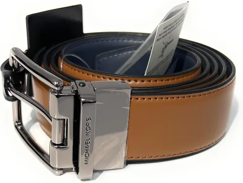 Vista 4 de Michael Kors Cinturón de vestir reversible de cuero de PVC cortado para hombre, marino