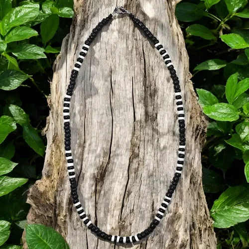 Vista 16 de BlueRica Collar de cuentas de concha de coco y puka (18")