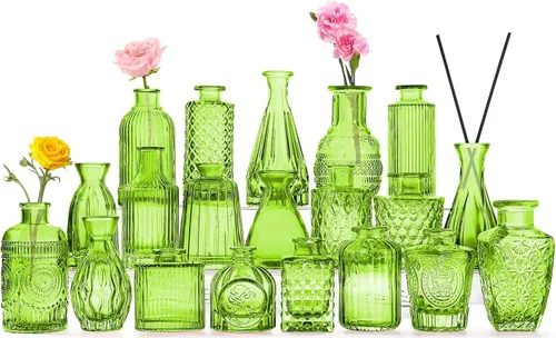 Vista 12 de KOIUEYW Juego de 24 jarrones de vidrio ámbar dorado, jarrones pequeños vintage para flores, estilo mini de cristal transparente a granel, pequeños