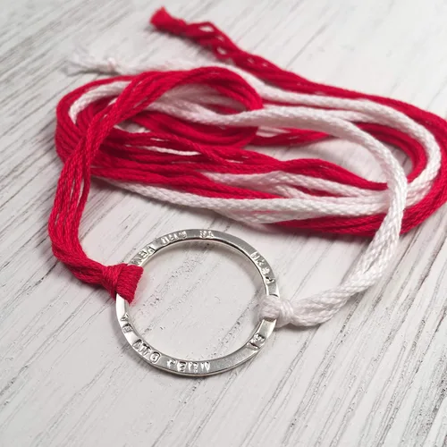 Vista 2 de TE AMO PERU - Pulsera estampada con círculo abierto de infinito, plata de ley 925 reversible, hilo de algodón Pima ajustable rojo y blanco