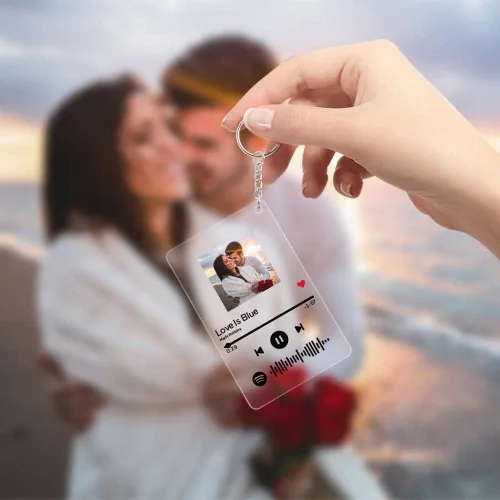 Vista 4 de Custom Spotify Keychain with PictureCustom Scannable Spotify Music Song Code Keychain
