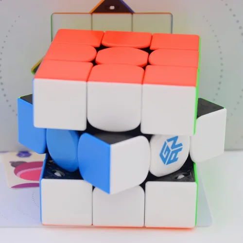 Vista 3 de Bukefuno GAN 11 M Pro 3x3 Velocidad magnética Magic Cube sin pegatinas GAN11M Pro 3x3x3 Puzzle Magic Cube (GAN11 M Pro Negro Frosted Kernel Version)