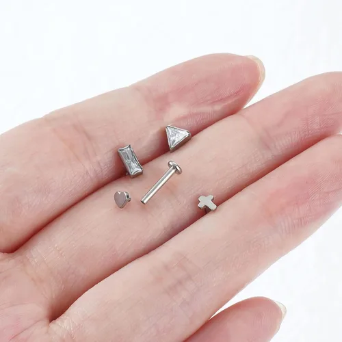 Vista 4 de Uni-J F136 Titanium Labret Studs 16G 6mm 8mm 10mm Lip Studs Cluster Earrings Piercing Internally Threaded Medusa Ring Cartilage Monroe Body Piercing
