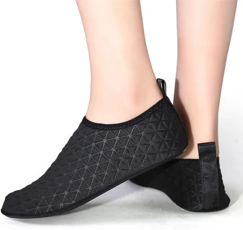 Vista 6 de CHUUMEE Zapatos de agua descalzos, calcetines de agua de secado rápido, antideslizantes, zapatos para playa, piscina, río, navegación, surf, hombres