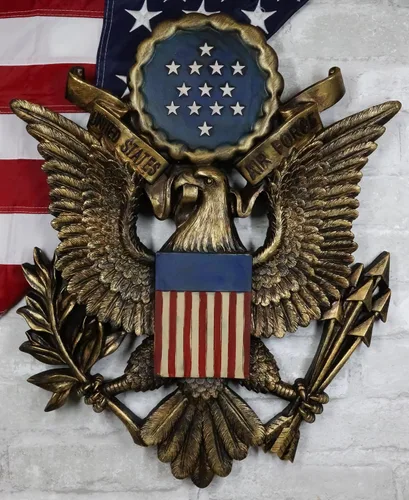 Vista 8 de Ebros Gift Emblema patriótico de la Fuerza Aérea de Estados Unidos con 2 viejas banderas estadounidenses fieles y placa decorativa de pared