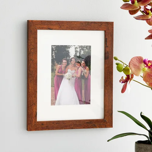 Vista 2 de Studio Decor Marco de fotos Belmont Honey de 8 x 10 pulgadas con paspartú de 5 x 7 pulgadas, accesorios para colgar prefijados, pantalla horizontal