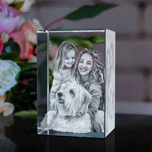 Vista 7 de Marco de fotos de cristal personalizado para amantes de la familia, álbum de fotos, marco de fotos láser con base LED para boda (2.0 x 2.0 x 3.1 in)