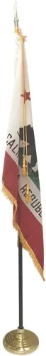 Vista 5 de Bandera de interior de California de 3 x 5 pies con dobladillo de poste y flecos ornamentales dorados