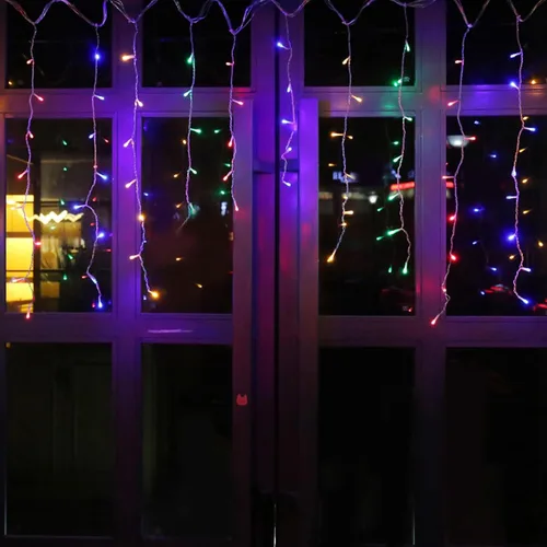 Vista 6 de GYDING - Luces LED decorativas en cascada para Navidad, decoración de ventanas, luces de hadas, 8 modos de iluminación, de enchufe, ideal