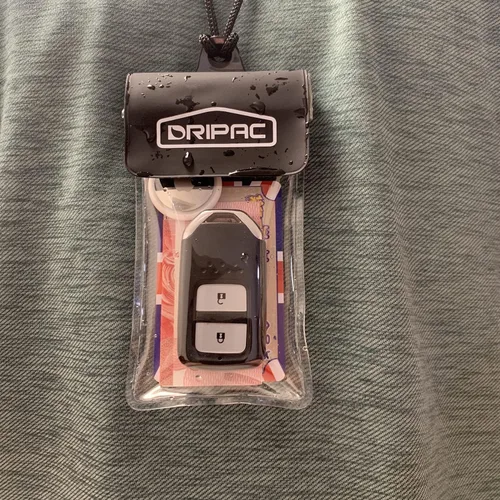 Vista 8 de DRIPAC Estuche impermeable para llaves de coche Llavero impermeable Billetera impermeable Funda impermeable para llaves, identificación, tarjeta