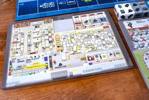 Vista 7 de Motor City, un juego de mesa estratégico y escritura sobre la construcción de automóviles en Detroit - 25th Century