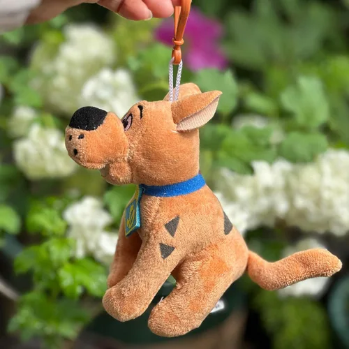 Vista 5 de Scoooby Doo - Llavero de felpa de 6 pulgadas para bolsa, mochila, animal de peluche, regalo de perro, relleno de calcetines para niños