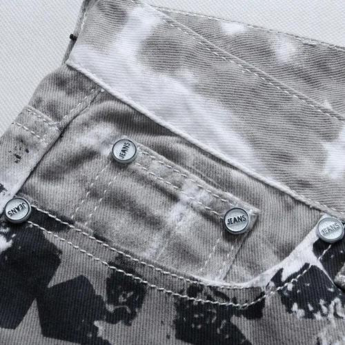 Vista 5 de Pantalones vaqueros lavados con estampado de bandera estadounidense para hombre, pantalones blancos