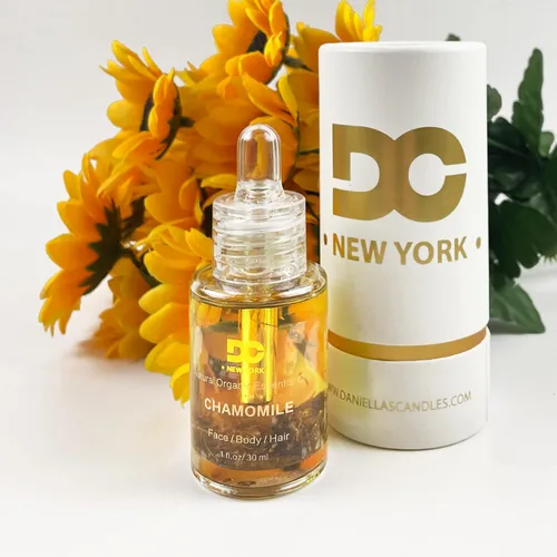 Vista 6 de Daniella's Candles Aceite orgánico multiusos de manzanilla para cara, cuerpo y cabello, aceite hidratante 100% puro - 1.0 fl oz/1oz
