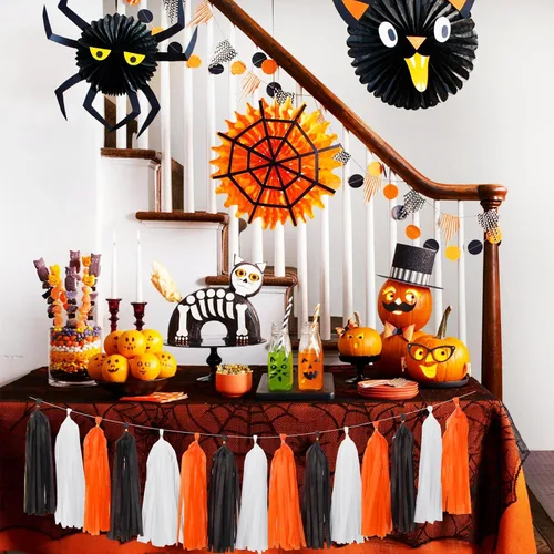 Vista 3 de Guirnalda de borlas para decoración de fiesta de Halloween en negro, blanco y naranja - 15 piezas Suministros de graduación 2025, borlas para Negro
