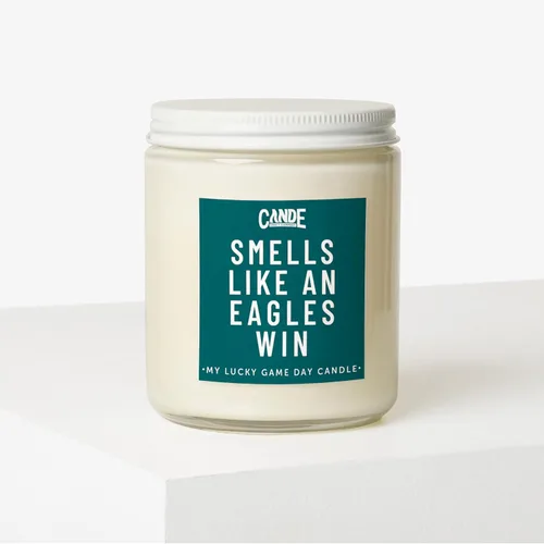 Vista 2 de CE Craft - Smells Like an Eagles Win - Vela temática de fútbol, regalo para él (roble vainilla)