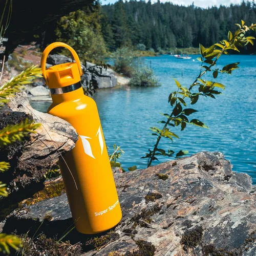 Vista 5 de Super Sparrow Botella de Agua Aislada - 17 Oz / 25 Oz / 34 Oz - Frasco FlipFlow de Boca Estándar - Libre de BPA, Botella a Prueba de Fugas