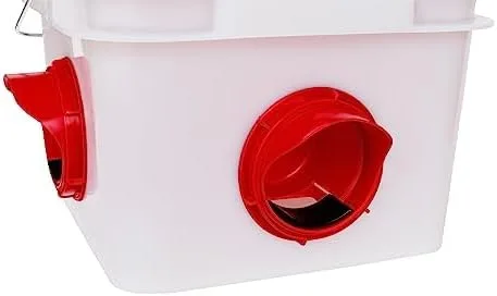 Vista 2 de RentACoop Alimentador de pollo de 4 puertos sin BPA Chick2Chicken de 10 libras