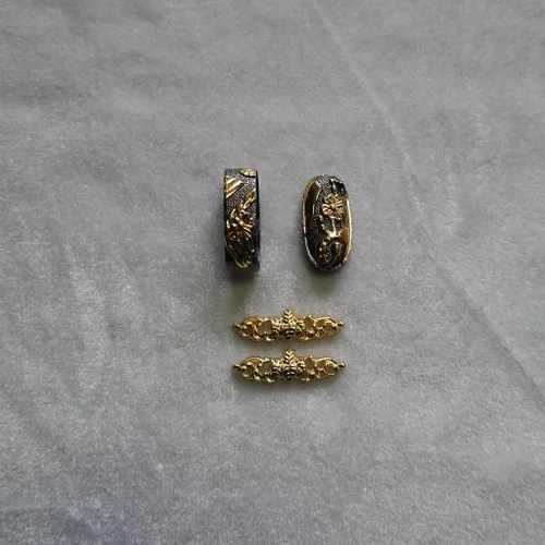 Vista 52 de Espada samurái japonesa KOSHIRAE – Fuchi Kashira Menuki 01-77