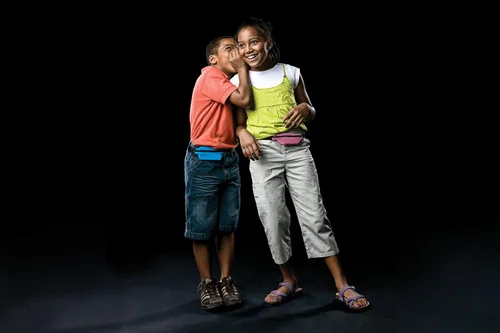 Vista 5 de Cinturón SPIbelt Kids: no rebota y tiene agujero para bomba de insulina, dispositivos médicos o auriculares para niños activos