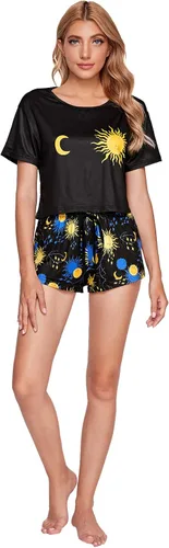 Vista 5 de SweatyRocks Conjunto de pijama de manga corta con estampado gráfico y pantalones cortos para mujer