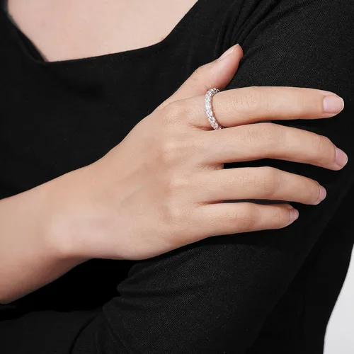 Vista 18 de Amazon Essentials Anillo de plata de ley chapada en platino o oro con circonita cúbica redonda de elementos infinitos