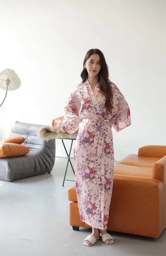 Vista 6 de Batas tipo kimono de satén para mujer, albornoces, pijamas, ropa de descanso, estampado floral