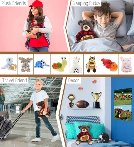 Vista 4 de DolliBu Peluche de oso marrón con felpa de fútbol – Oso súper suave para abrazar con capucha a cuadros rojos, juguete de peluche regalo de vida