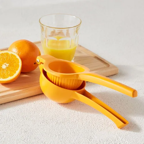 Vista 3 de Sur La Table Exprimidor de naranja de mano